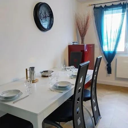 Le Saint Jean - 2 - Centre *